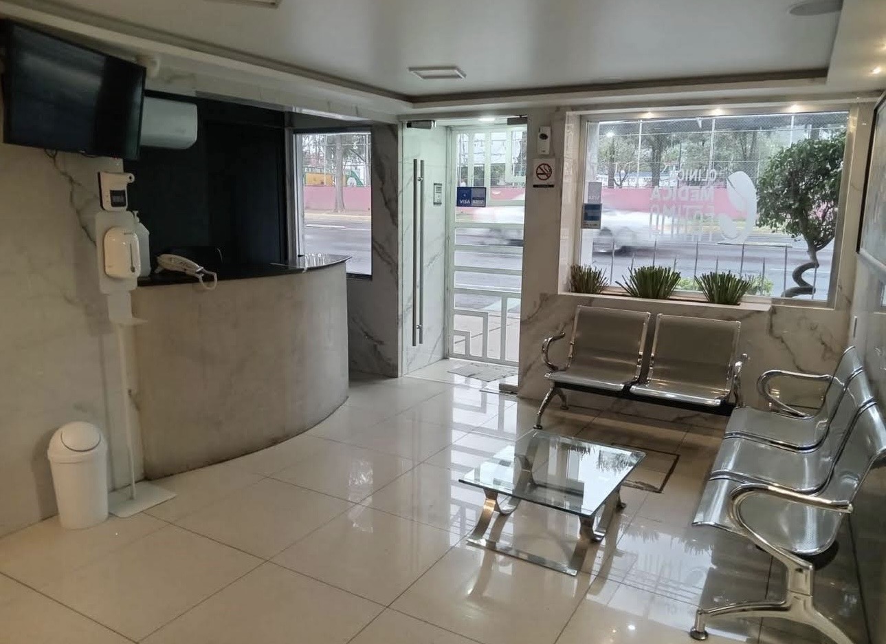 Instalaciones del consultorio de Dr. Abraham Ayala